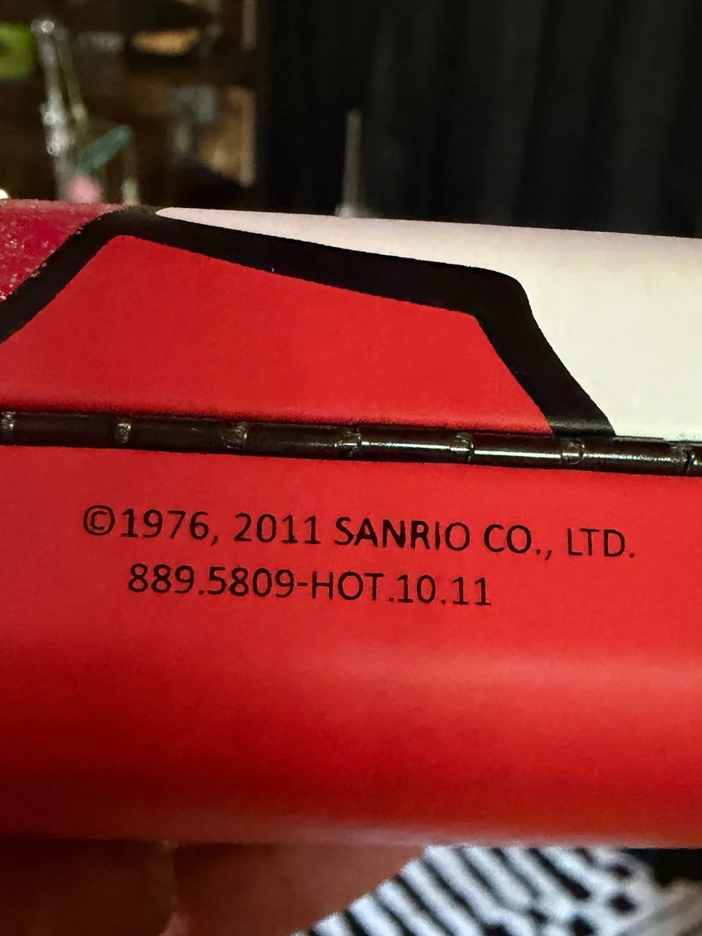 VTG 2011 Hello Kitty Sunglasses With Case.